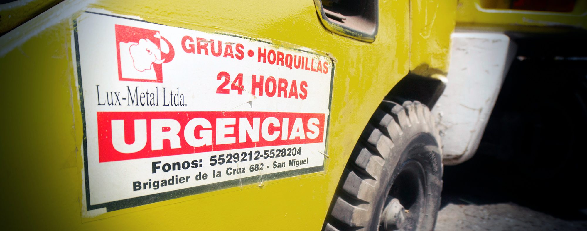 Arriendo de grúas horquillas por hora o período temporal.